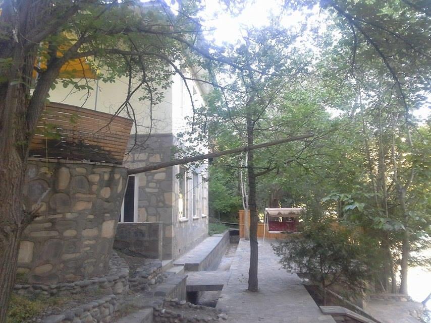 Park-Hotel Khoren'S Lake Арени Экстерьер фото